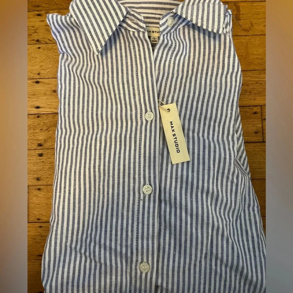 Striped buttondown
